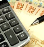 Economia-calculadora-dinheiro