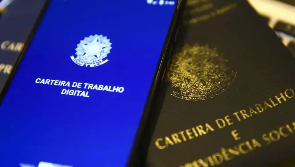 carteira-de-trabalho-digital-mcamgo-abr-240620211818-2